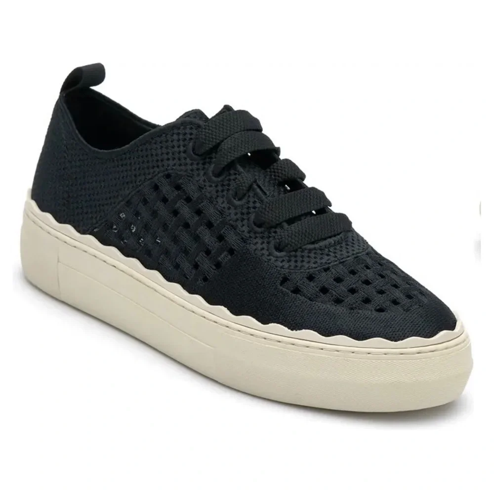 🆕🖤Vince Camuto “Jamminna” Sneaker🖤🆕 - Picture 1 of 10